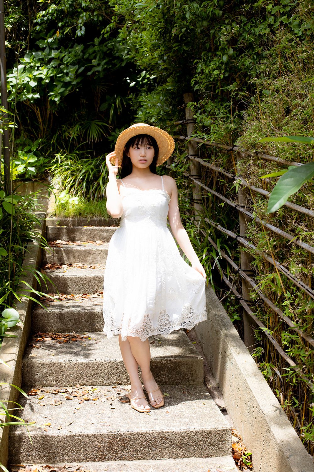 FLASHデジタル写真集 旭萌花 MY FIRST SUMMER 試し読み3