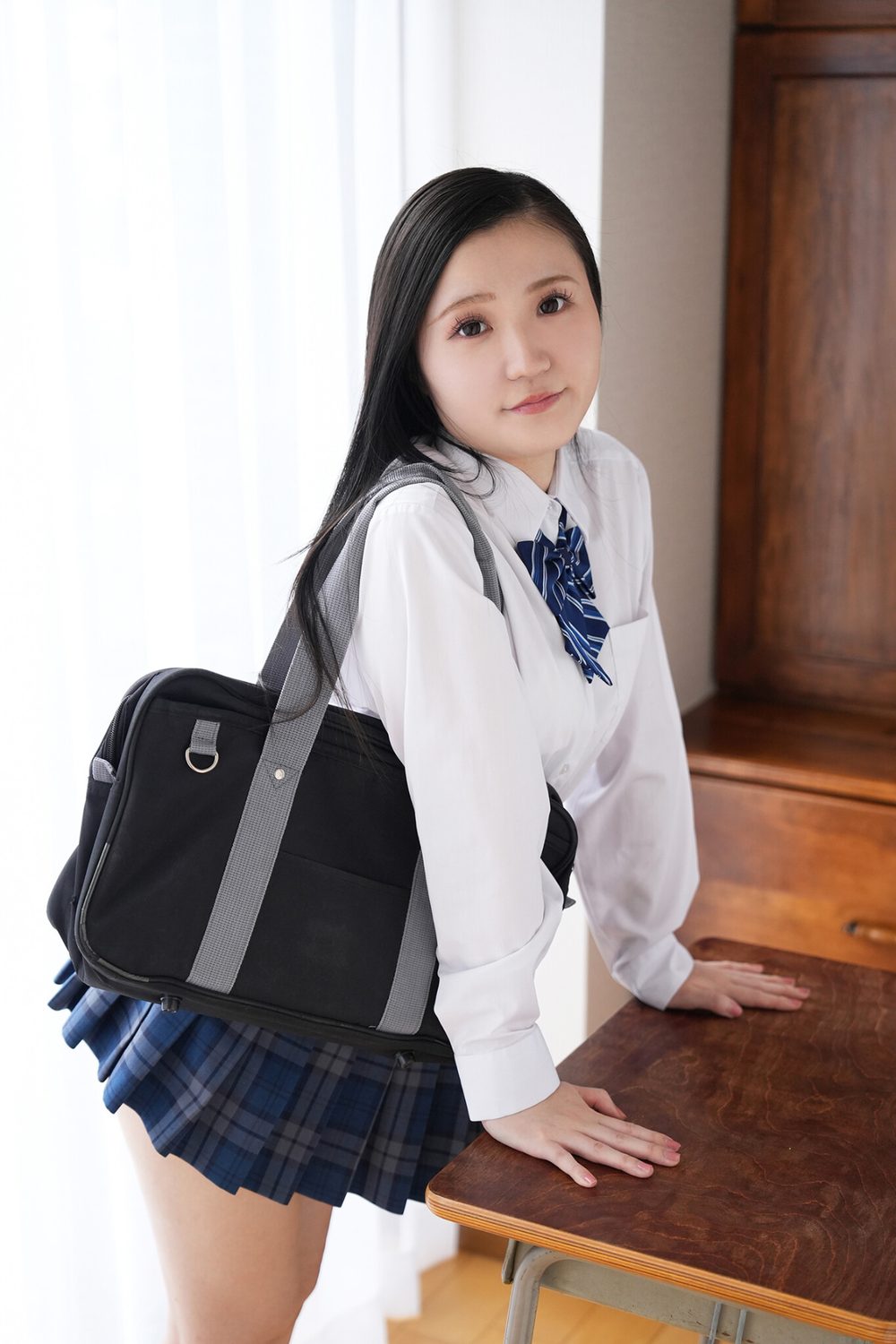 ギリギリ★あいどる倶楽部 「秘密のダイアリー」 華里美愛 写真集 試し読み2