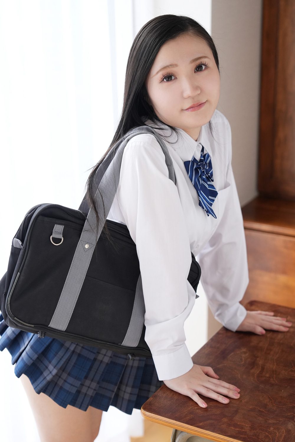 ギリギリ★あいどる倶楽部 「秘密のダイアリー」 華里美愛 写真集 試し読み3